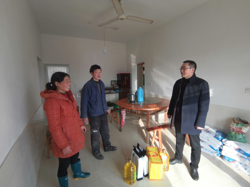市退役军人事务局开展春节前走访慰问活动