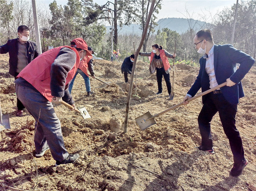 /uploads/image/2022/03/10/392a05bee2f4ba5b68e0b8a05515a3a9.jpg 双港植树.jpg