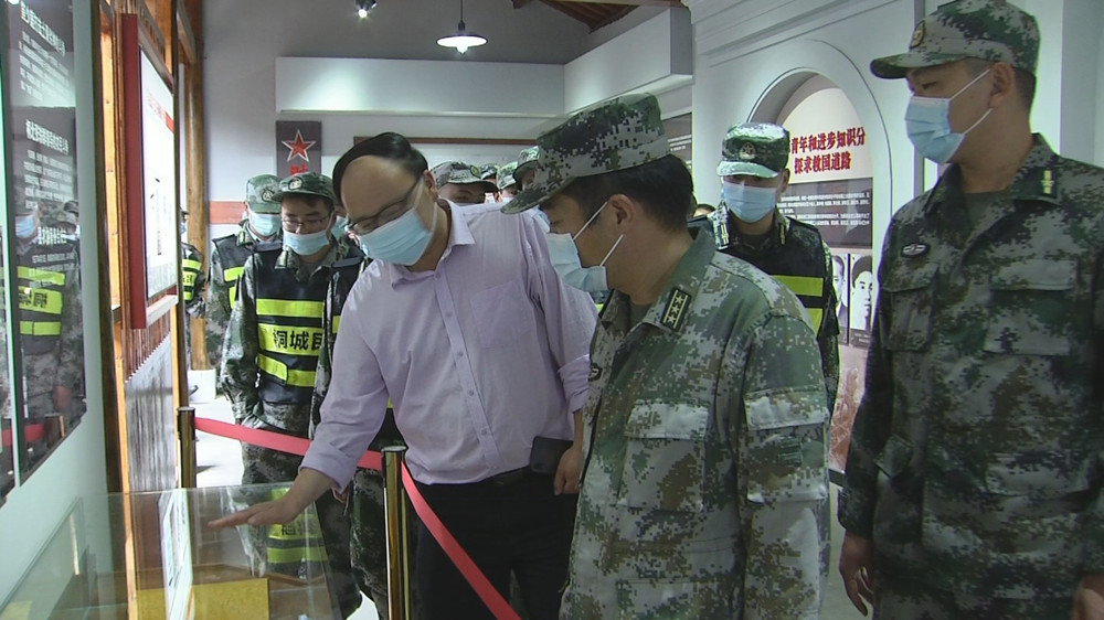 /uploads/image/2022/05/30/5632b739699d3740d5e29a1e3901b345.jpg 图为参观.jpg