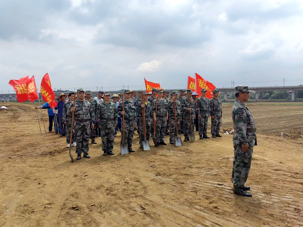 /uploads/image/2022/06/06/0e52c04f14ea82f61257f8aa0c4bf9f8.jpg 图为抢险队伍集结,准备演练。.jpg