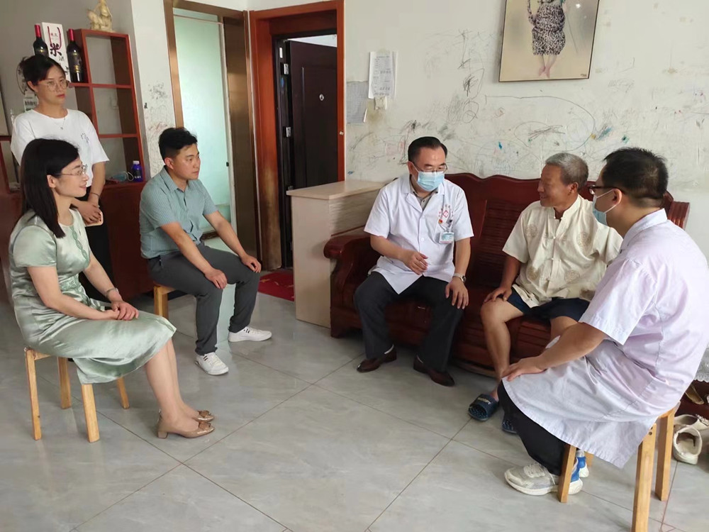 /uploads/image/2022/06/27/9513d2df838073f704821beed276e5cb.jpg 省荣康院走访.jpg