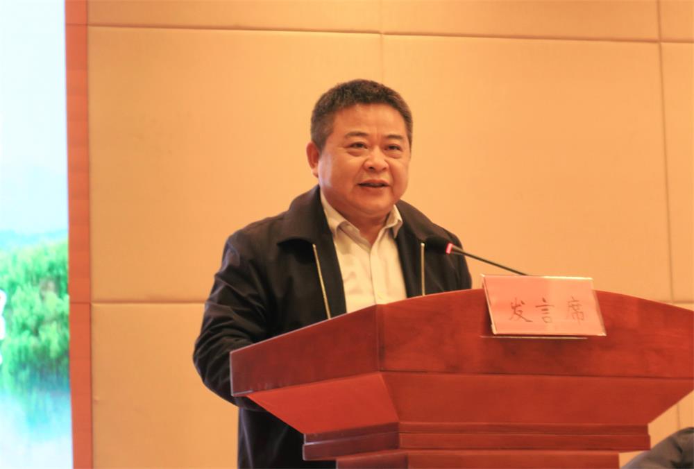 /uploads/image/2022/11/01/e903553c25aaf7c4780281ca4eaec1ba.jpg 3省社科联党组成员、副主席周祥飞发言.jpg