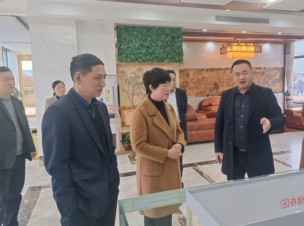 /uploads/image/2022/11/28/e8ed30e0fe5e3ef33b4b8701687794c7.jpg 安庆市政协“学习宣传贯彻二十大”大宣讲大调研活动到桐城6.jpg