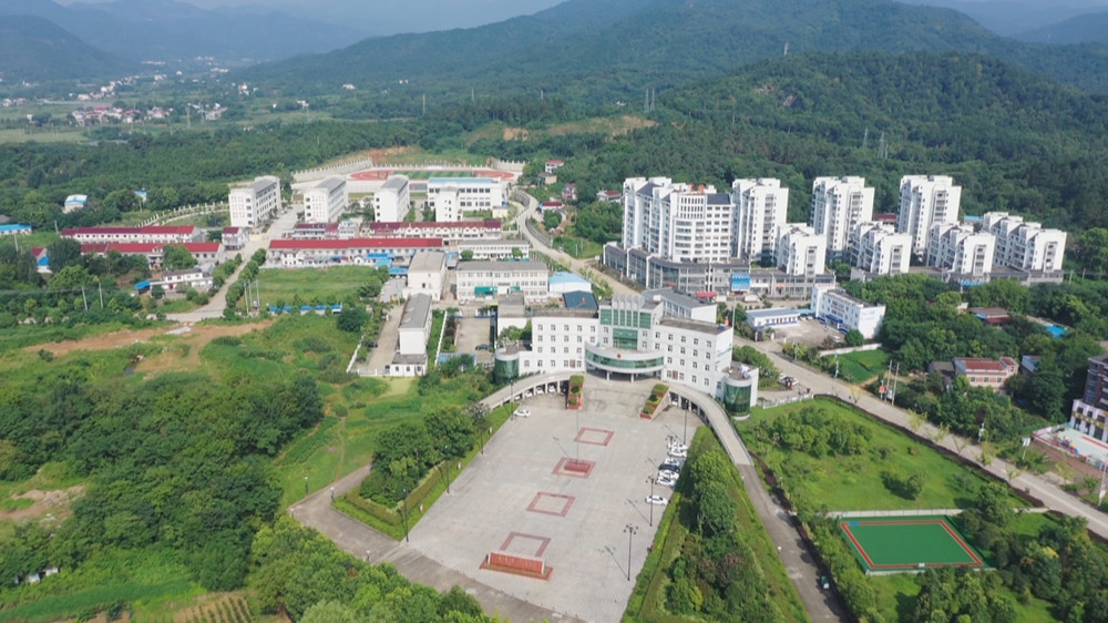 /uploads/image/2023/01/03/507166409b4947d5517d00116eece3ff.jpg 吕亭.jpg