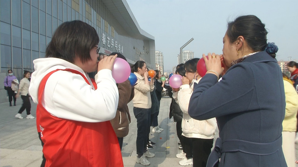 图为盛唐社区三八节活动情景2.jpg