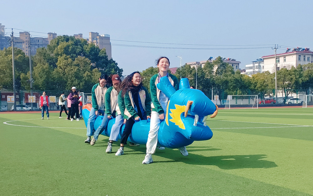 /uploads/image/2023/03/06/4854b6873b697486c6ac98bd5e927423.jpg 桐城市巾帼趣味运动会.jpg