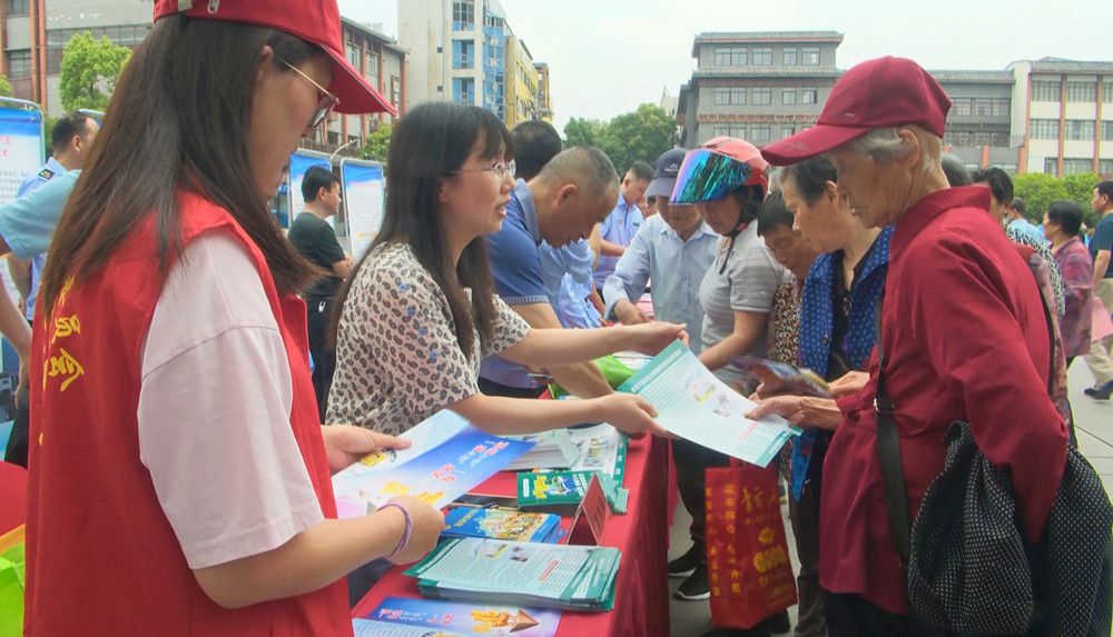 2023年全市科技活动周正式启动 (1).jpg