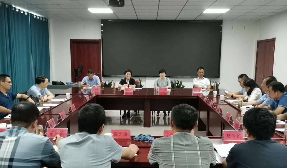 /uploads/image/2023/07/28/fef4968c7c7ce35a7898b3c3bea1f386.jpg 人大调研古建筑座谈会4.jpg