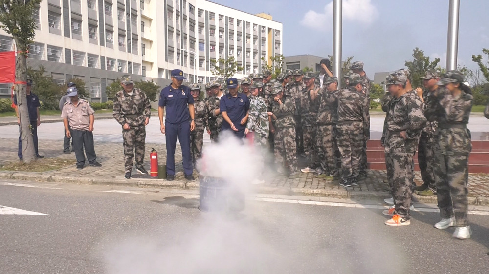 /uploads/image/2023/09/07/4273fca4dc7674602b120e4b8ca14179.jpg 图为应急演练3.jpg