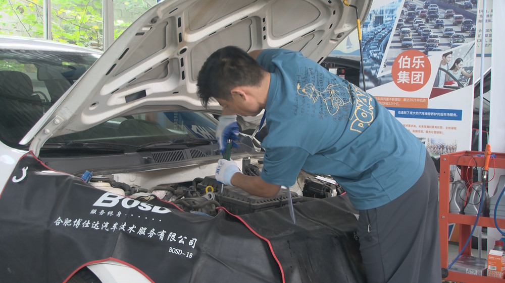 /uploads/image/2023/09/18/31a97381ce0538f0e98d57bef46c1ccf.jpg 图为实操现场 (1).jpg