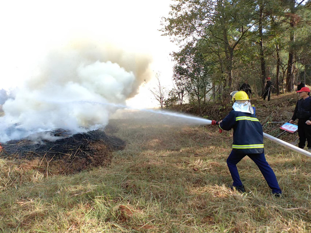 /uploads/image/2023/11/14/09d5b525965b3ee60152b51031b466f6.jpg 森林防火现场5.jpg