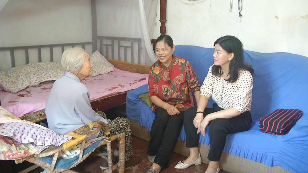 /uploads/image/2023/11/17/4d644060aeda83944d6fd81b3e7b2236.jpg (中)为崔萍.jpg