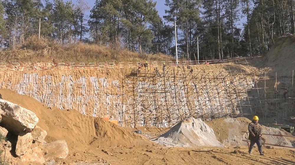 /uploads/image/2023/12/13/2495d71cb1a6b5f27b55275f9d4744e8.jpg 图为望狮岭红色研学基地建设.jpg