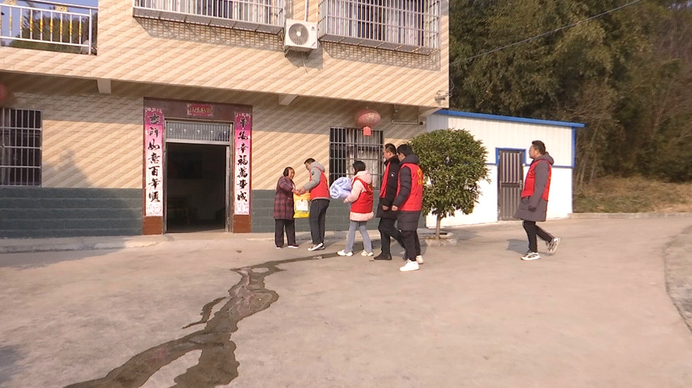 /uploads/image/2023/12/21/632fd71b843e26f6d20179f5beba0bd5.jpg 丹参.jpg