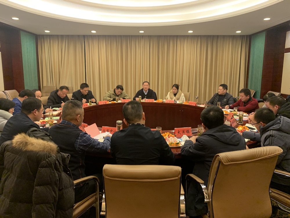 /uploads/image/2023/12/29/30f6c6234474e59c8a97811fea426cd3.jpg 第九期“与企同行”夜话会举行1.jpg