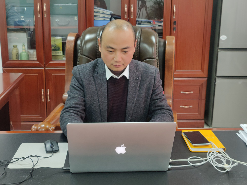 /uploads/image/2024/01/02/86b7e266c96197d6a2e4efb5da875814.jpg 吴雄志.jpg