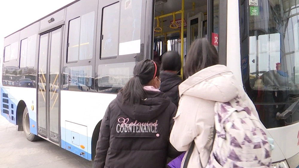 安徽桐城：四好农村路通村畅乡 促进产业发[00_15_26][20240109-172251].jpg