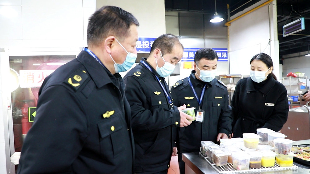 安徽桐城：“年夜饭”专项检查 守护舌尖上[00_04_44][20240130-154511].jpg