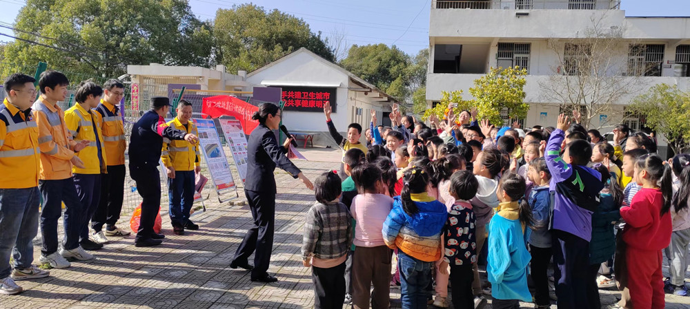 /uploads/image/2024/03/26/2acdf8c71d96d65f7cc0adda759c363d.jpg 铁路交通安全.jpg