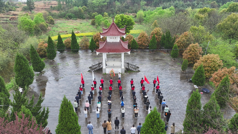 /uploads/image/2024/04/03/e8a3f6a0fe6b84608ea8262f7cc3128c.jpg 图为活动现场(1).jpg