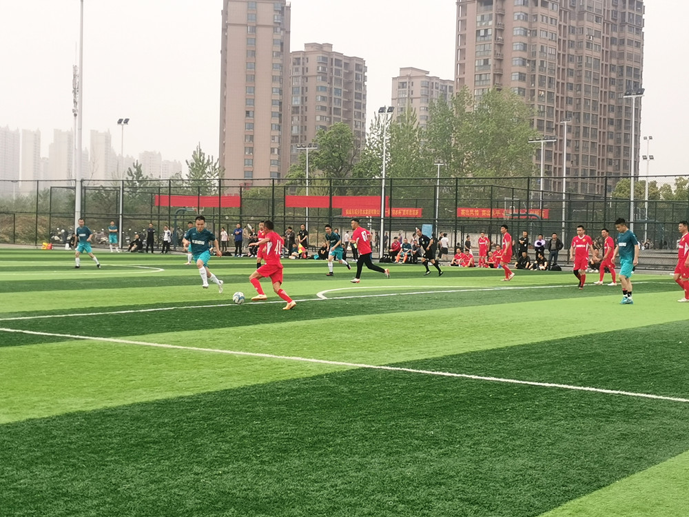 /uploads/image/2024/04/15/3e9a3590297191092e66de4a0c855b59.jpg 足球联赛2.jpg