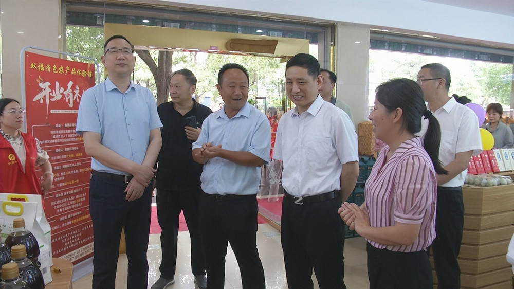 /uploads/image/2024/06/03/e702d2a2d9ea1746b1d97c7668a43f5f.jpg 富锌农产品展销中心2.jpg