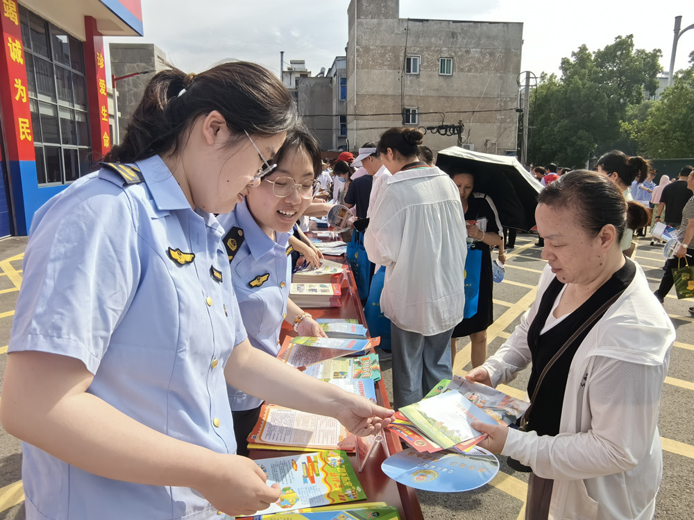 /uploads/image/2024/06/13/1a69e8db0287327524bef23ce19a0e1a.jpg 图为活动现场.jpg