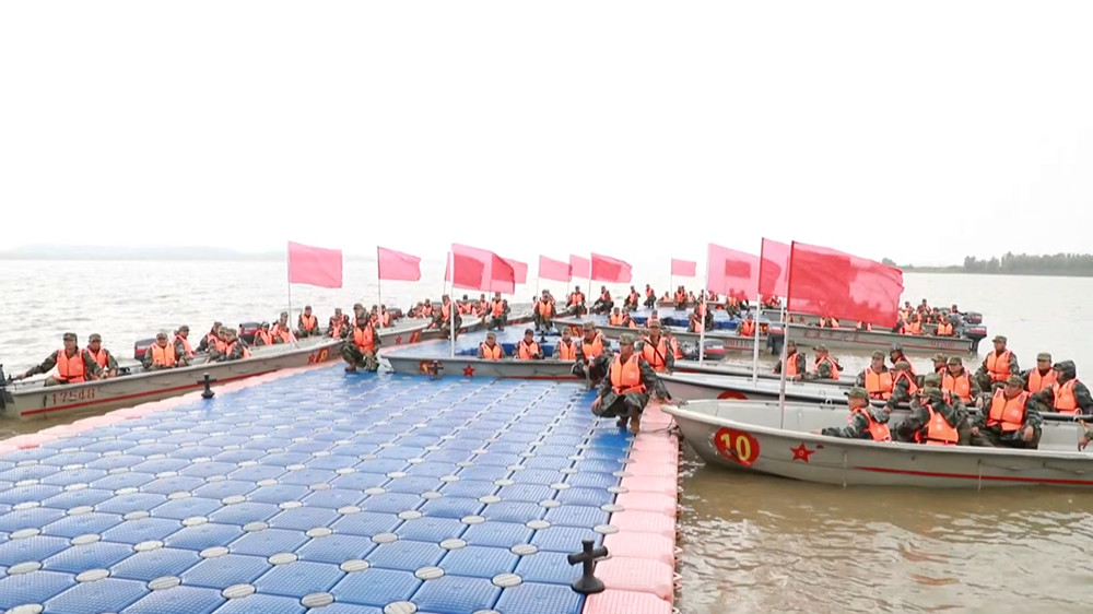 安徽桐城：演练“应急实战”锻造水上抢险救[00_12_25][20240620-160029] (1).jpg