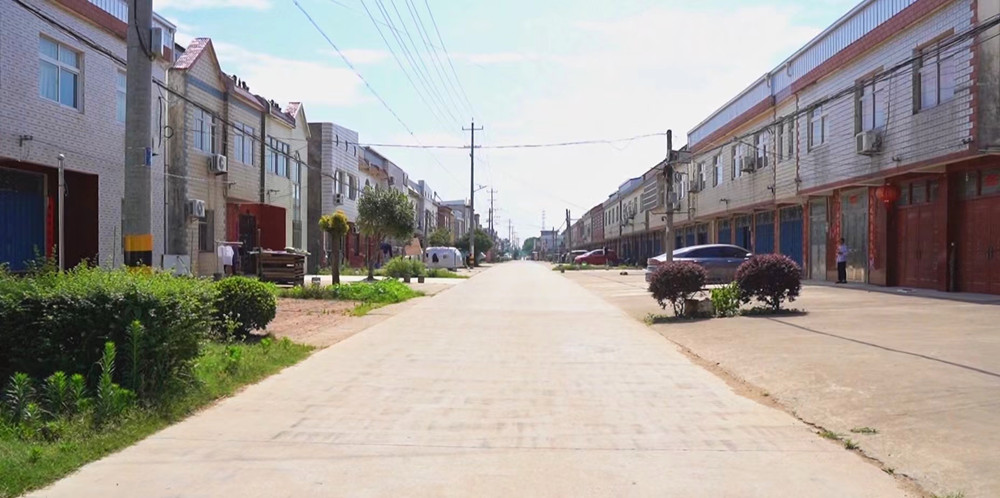 /uploads/image/2024/06/25/2e86e69490ae04d618a6bddf9f56f9ce.jpg 完成43户人家拆违后的永正路两侧不见棚子.jpg