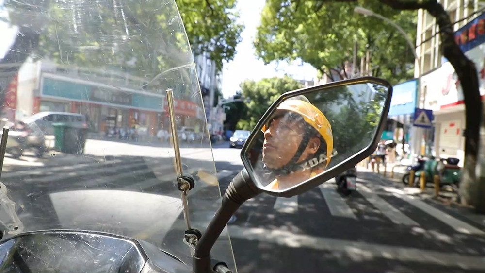 安徽桐城：打造工会驿站 让户外劳动者路边[00_02_18][20240730-130642].jpg