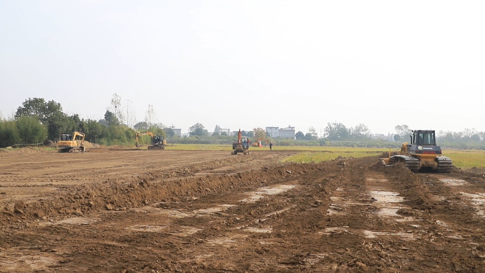 安徽桐城：监督护航高标准农田建设 守牢粮[00_07_38][20241118-112156].jpg