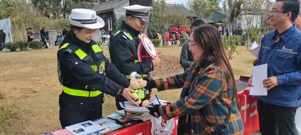 /uploads/image/2024/11/22/2fb91d017d2f2fcb2bc93c4a5bab643f.jpg e3d0543a186f8e7c22fbfface93ecfa.jpg