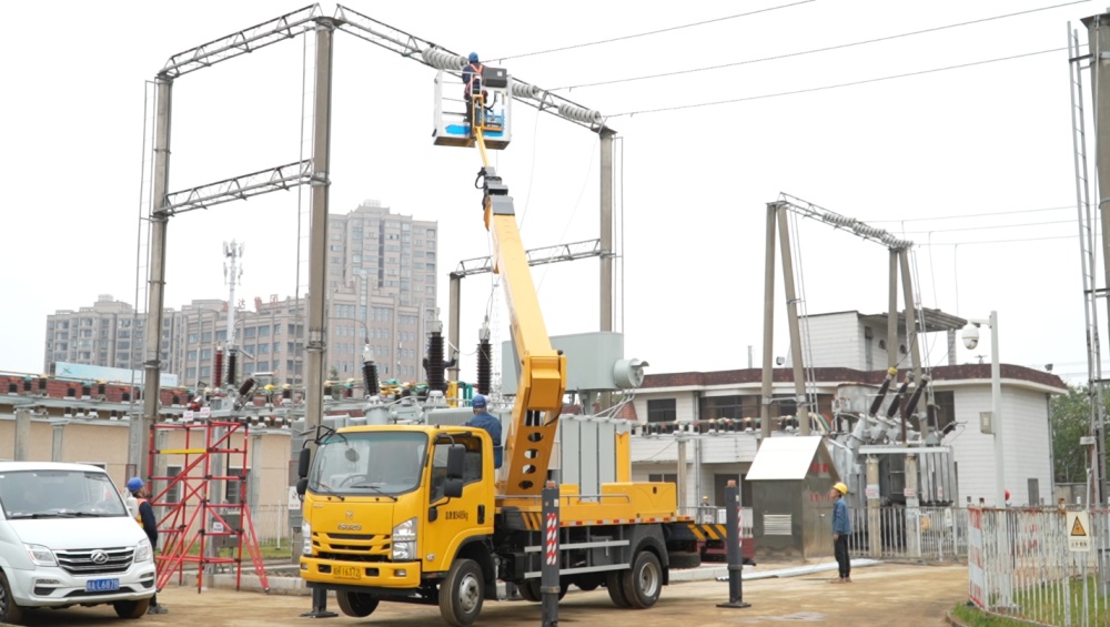 奋战41天 主变换“新颜”1.jpg