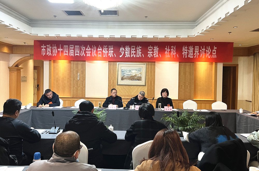 /uploads/image/2024/12/31/3b6adf0209a645763509726427a5f885.jpg 5金马.jpg