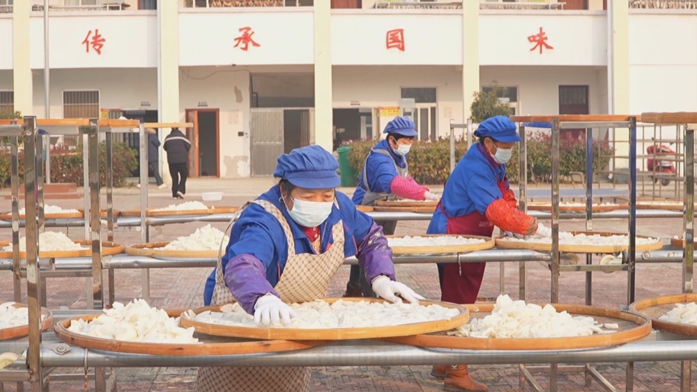 /uploads/image/2025/01/06/59c32f6120512b5c10becf296f5b609a.jpg 咸菜(2).jpg