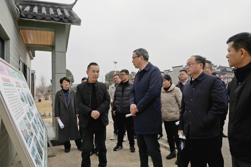 /uploads/image/2025/02/24/096f517b42abf9ed81618a1d86c22d8e.jpg 图为在望江县考察4.jpg