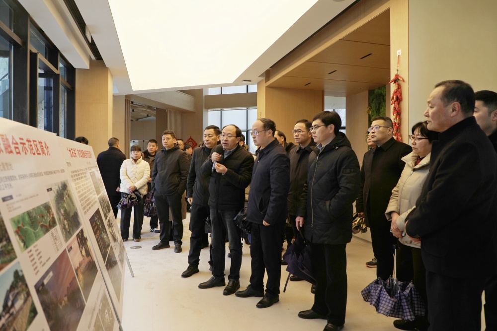 /uploads/image/2025/02/24/745b55da4ee40d87c5449801aaf31787.jpg 图为在岳西县考察.jpg