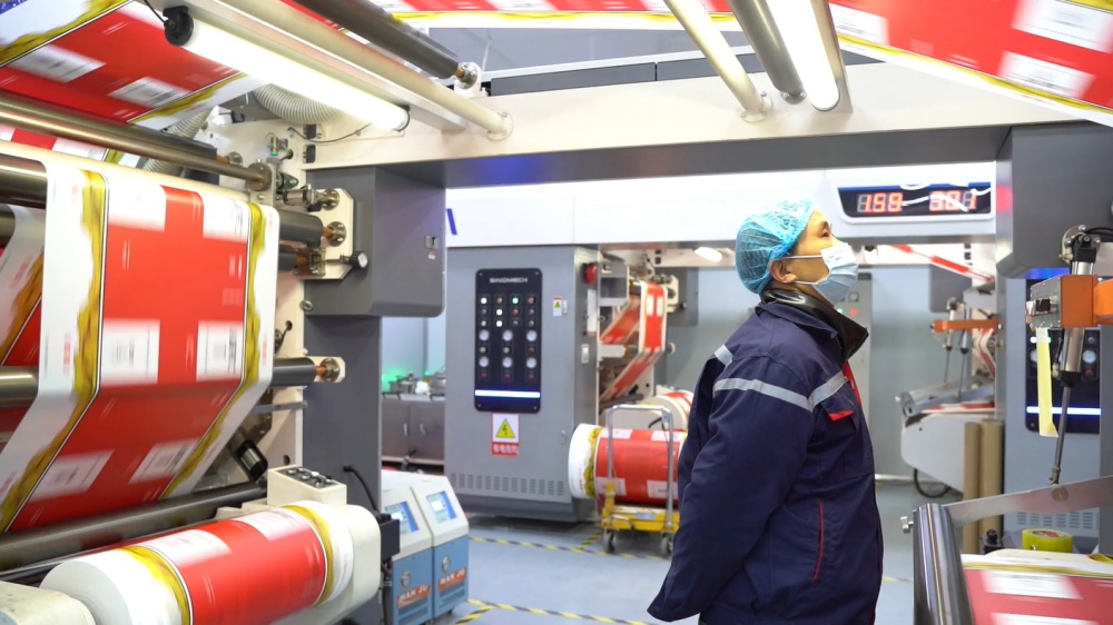 /uploads/image/2025/03/18/9eddbfd88e6eb69e07da74b34b6f4e0e.jpg 安徽布袋王环保科技有限公司车间.jpg