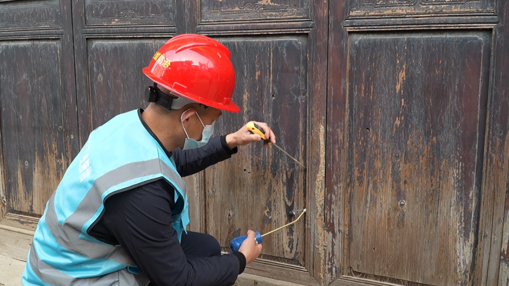 /uploads/image/2025/03/20/6917242e497e5e700f0305ca3a9bd1c8.jpg 治蚁害 办实事 解民忧3.jpg