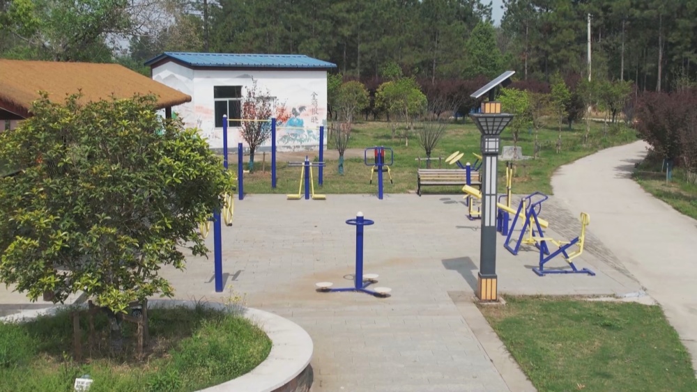 /uploads/image/2025/04/16/e150e1c9d890a45c8aeb71fd64b32ab4.jpg 图为杨公村一角.jpg