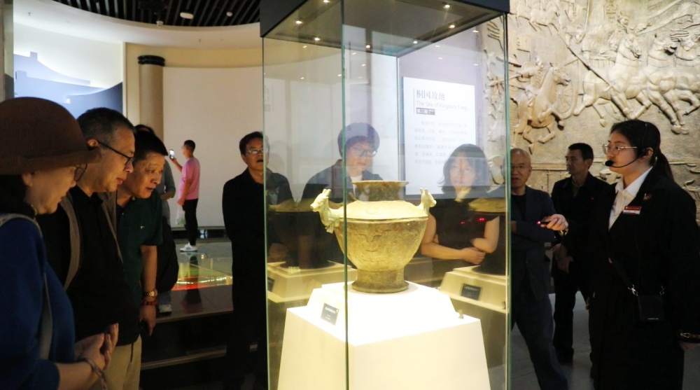 /uploads/image/2025/04/23/3eef91ff82464dfba25cdbdf2b777afa.jpg 0422图为活动现场.jpg