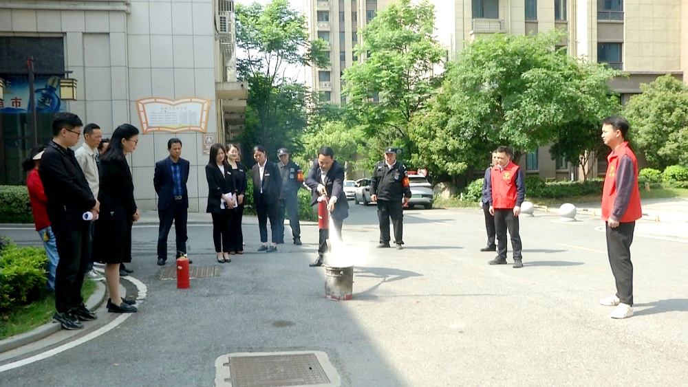 /uploads/image/2025/04/25/9a0d346b65936758591c8bff2a831913.jpg 物业开放日活动4(1).jpg