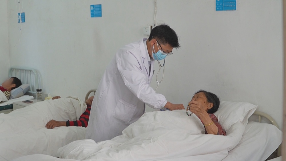 /uploads/image/2025/05/12/c29c2f403b58b90e6c7bc3bc98e3bbaa.jpg 救治(1).jpg