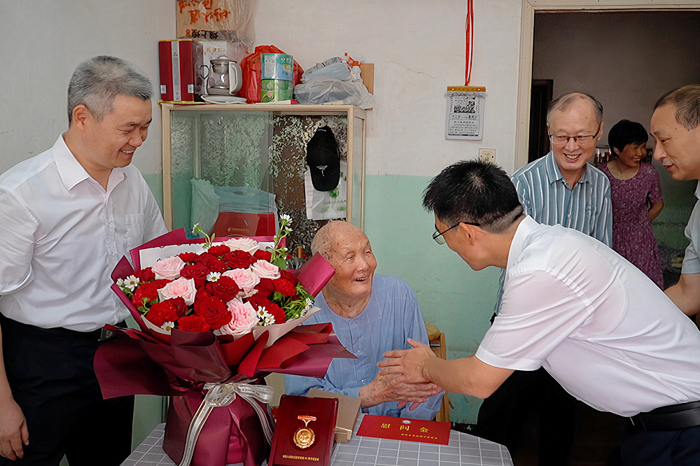 /uploads/image/2025/09/03/2786c18064cf6023695451501c08e9cc.jpg 10_副本.jpg