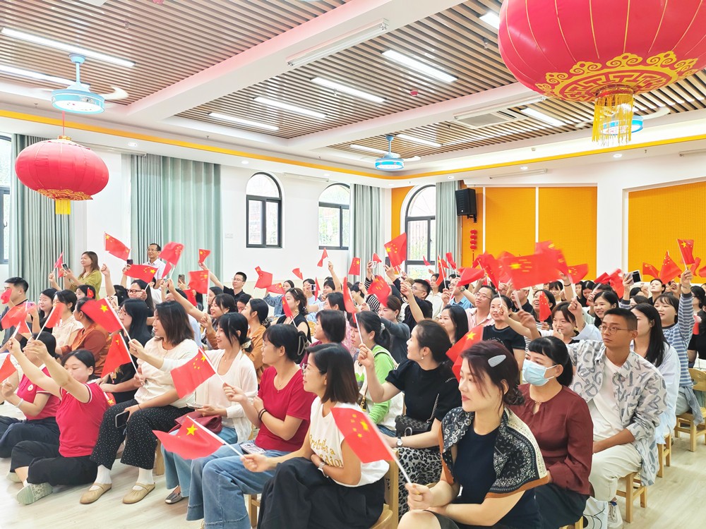 /uploads/image/2025/09/28/3cbf908ebd51b5b52be9b96267a99b7c.jpg 碧桂园2_副本.jpg