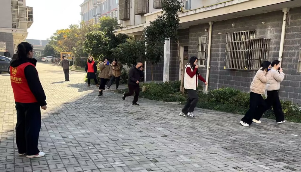 /uploads/image/2025/11/21/38814dc6ef7a1c137e9d4b1438b2e2e7.jpg 035E6136@3736C86A.6E841E6900000000.jpg