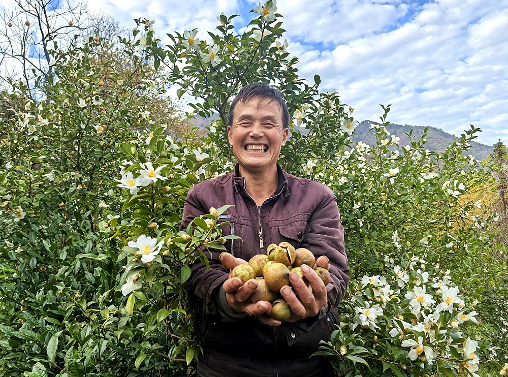 /uploads/image/2025/11/25/892a8de6092e38b55166a9dfc72a5af6.jpg 10.jpg