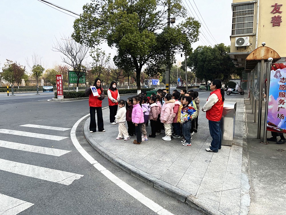 /uploads/image/2025/12/02/e2c651b2fd0d2bdd6d991eab5e93fb4f.jpg 724ea84d6be30bcca222e58751aa4fe5_副本.jpg