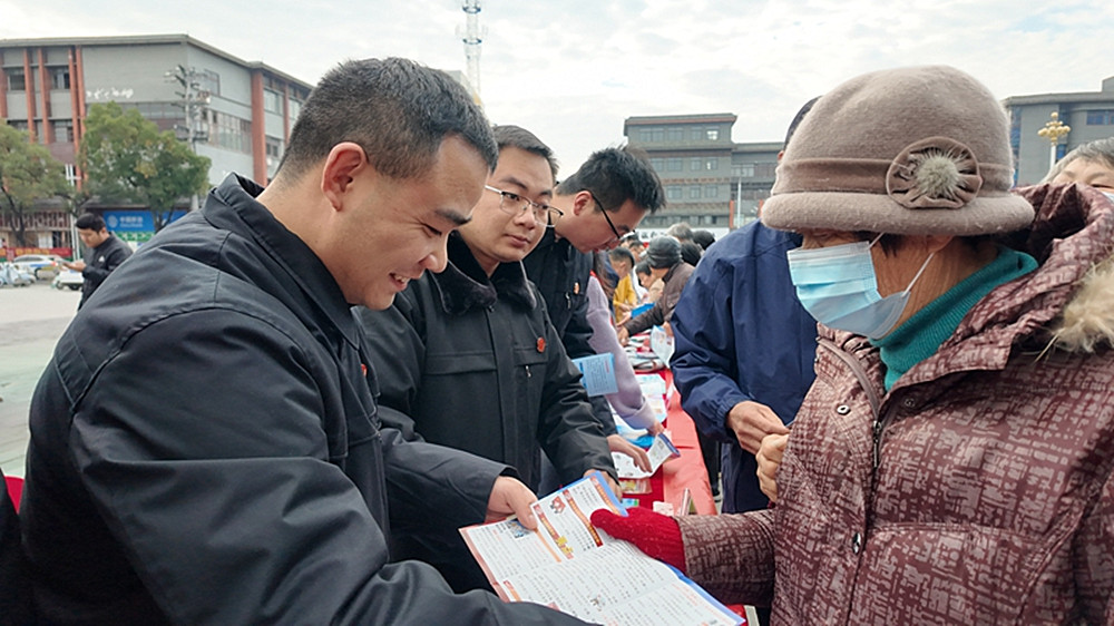 /uploads/image/2025/12/04/aa2fa665ce7cce9129cc1cc013097c0f.jpg 10.jpg