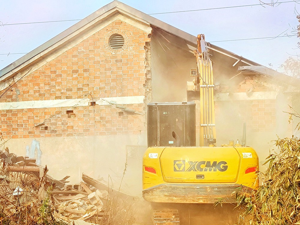 /uploads/image/2025/12/19/cf70075aa928278a49748579b8a7c38f.jpg 高压线_副本.jpg